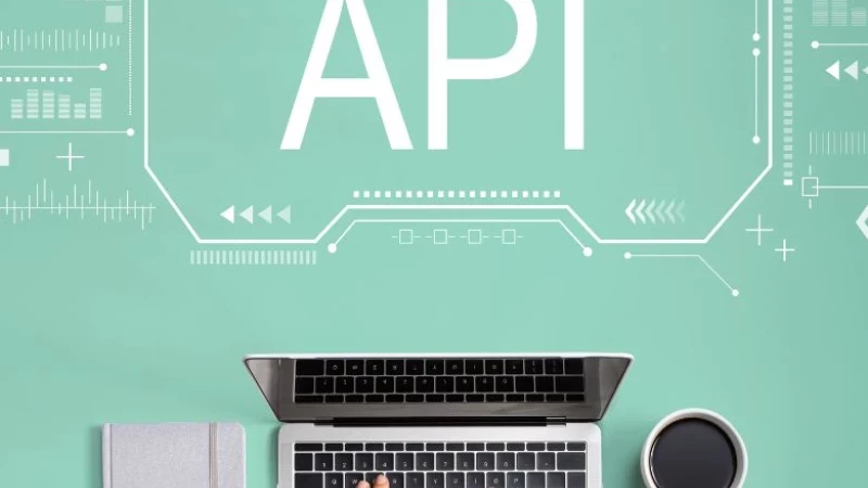 Una Guida Completa alle API: Definizione, Funzionamento e Integrazione